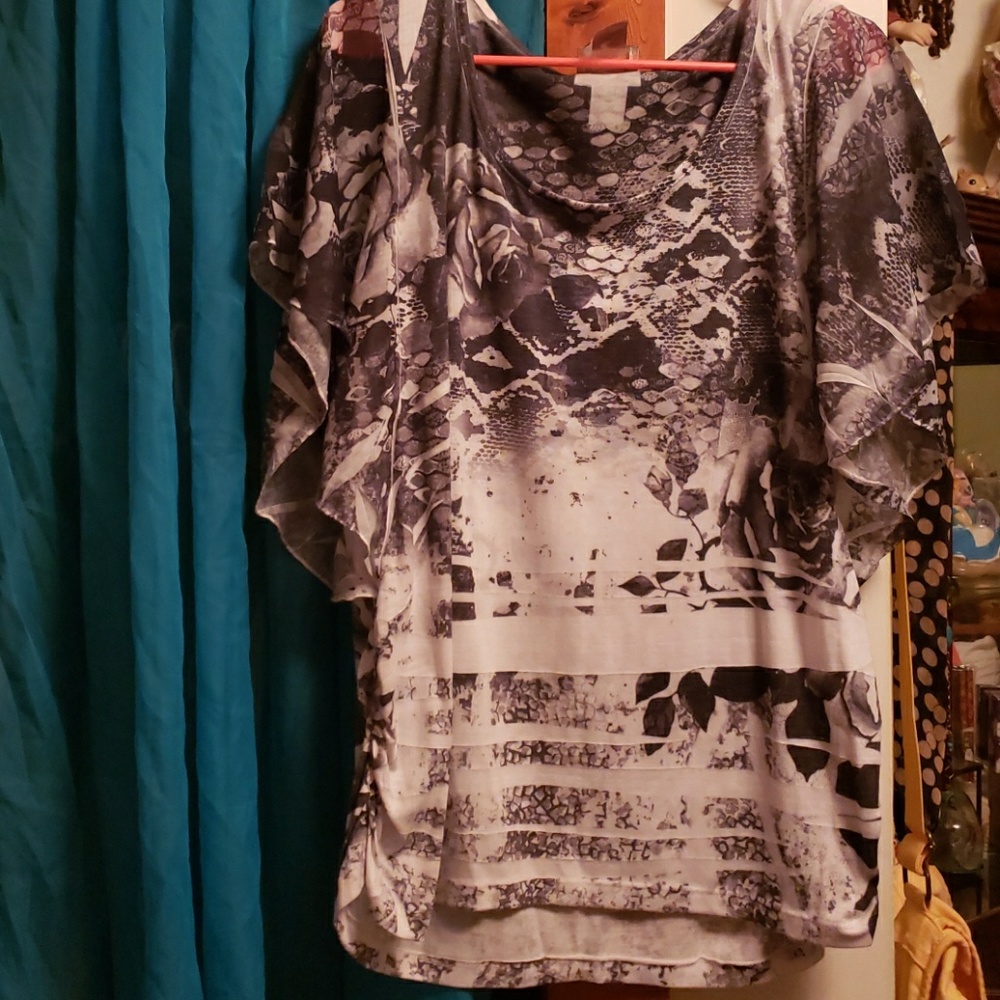 Black and white print shirt